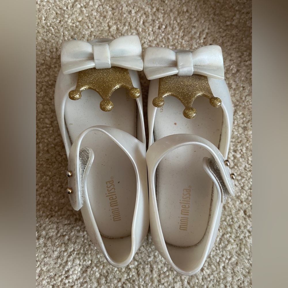 COPY - Mini Melissa toddler size 8